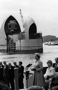The Queen officially opening the £460 million Thames Barrier at Woolwich. (AP Photo by kind permission of the Press Association)