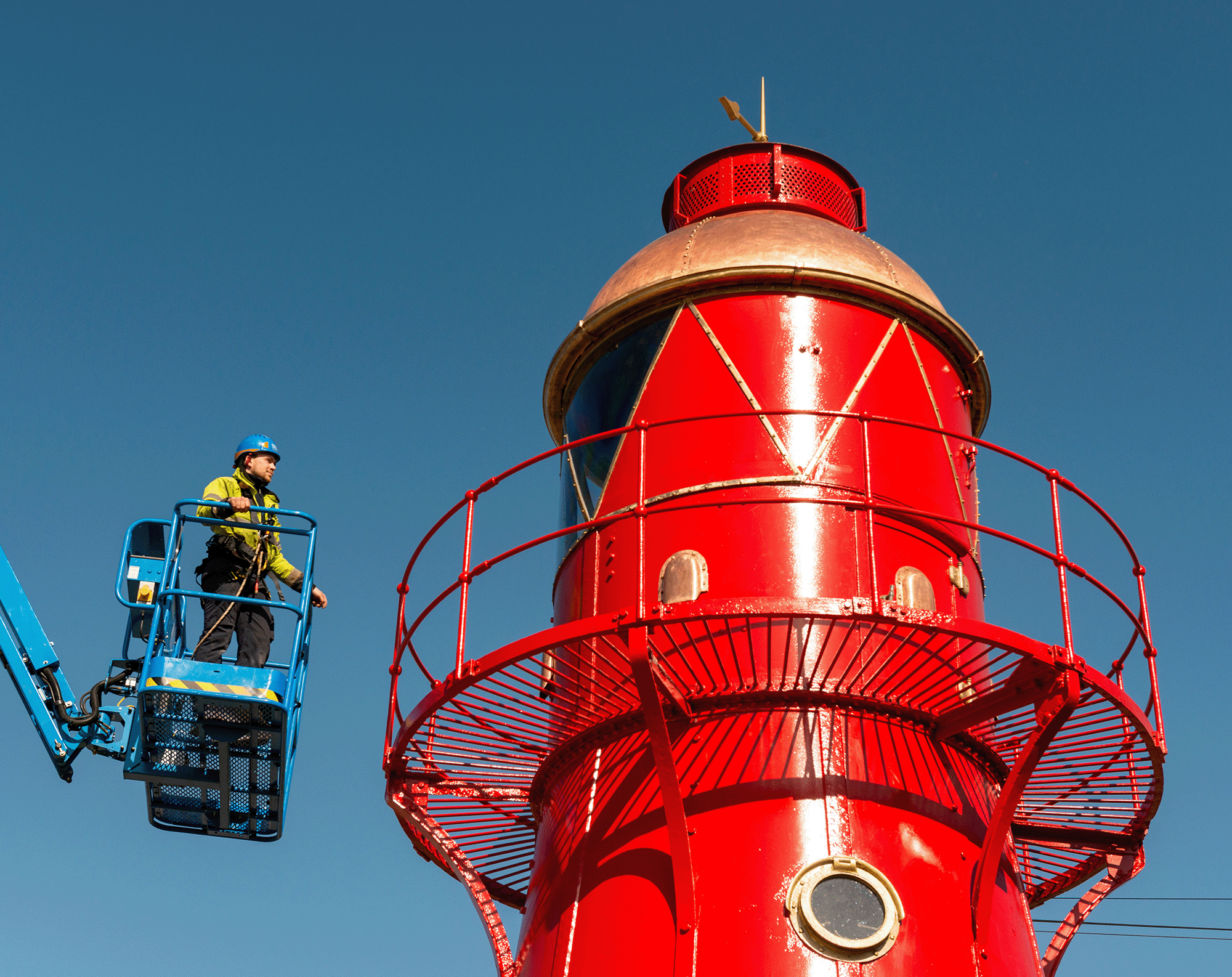 Historic Thames lighthouse restored in Gravesend 